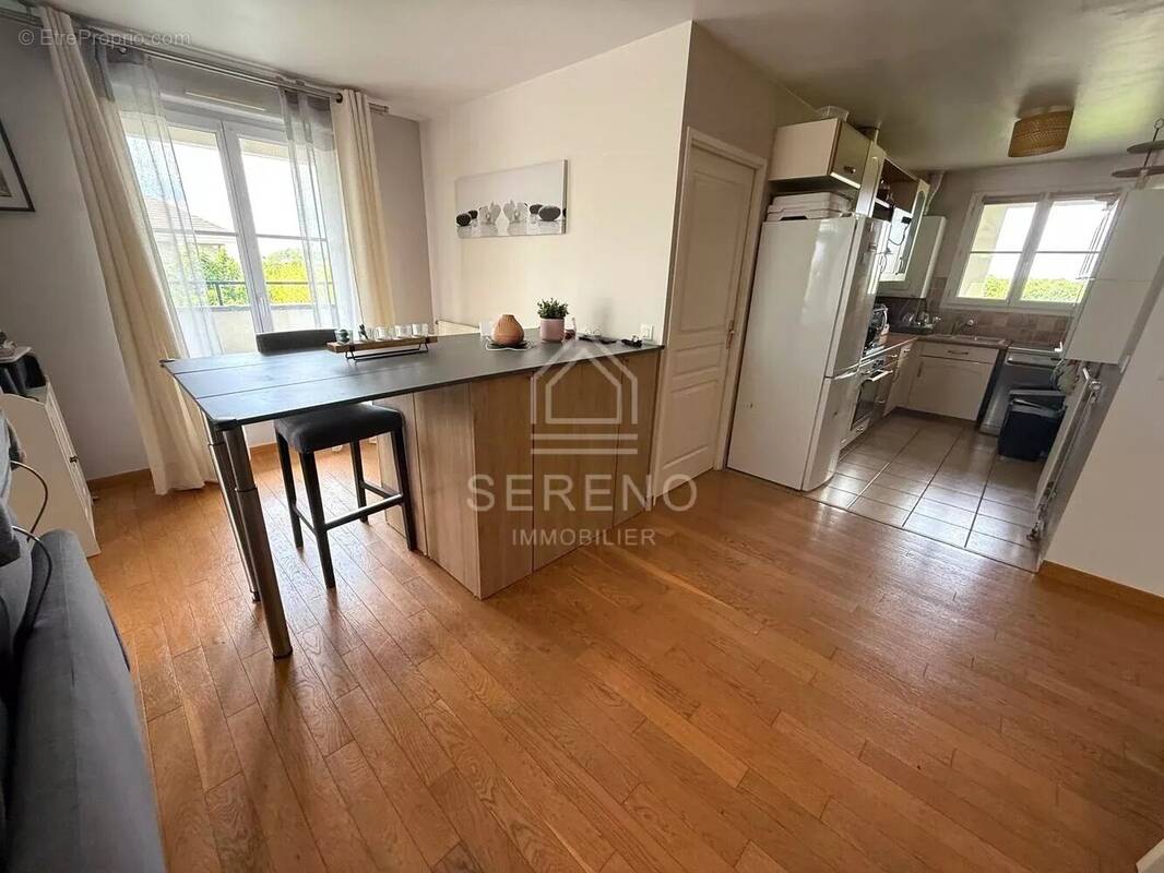 Appartement à BUSSY-SAINT-GEORGES