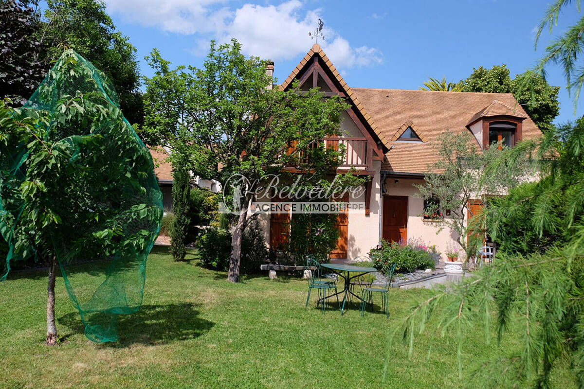 Maison à SAINT-LEU-LA-FORET