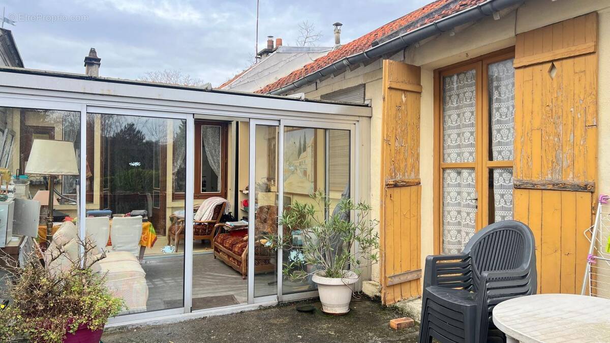 Maison à LE PERREUX-SUR-MARNE