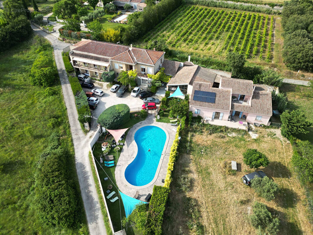Maison à SAUMANE-DE-VAUCLUSE