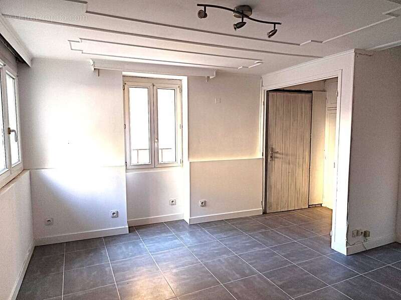 Maison à SEILLONS-SOURCE-D&#039;ARGENS