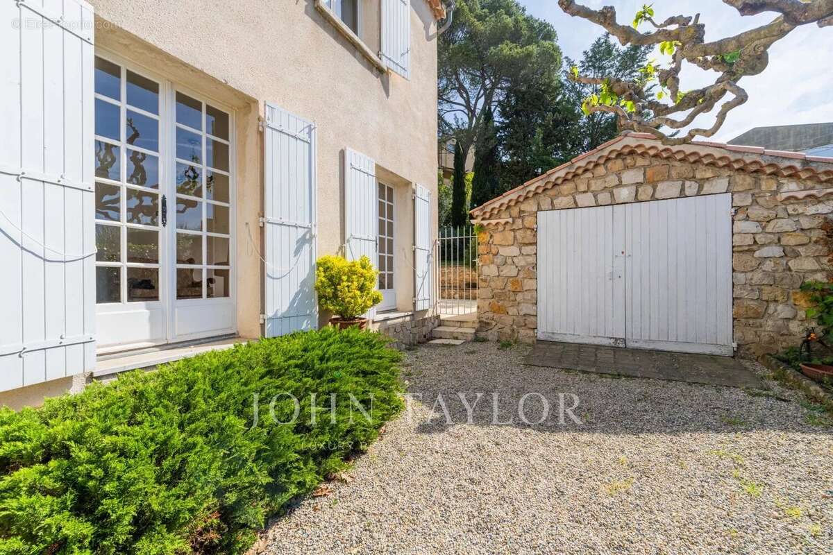 Maison à AIX-EN-PROVENCE