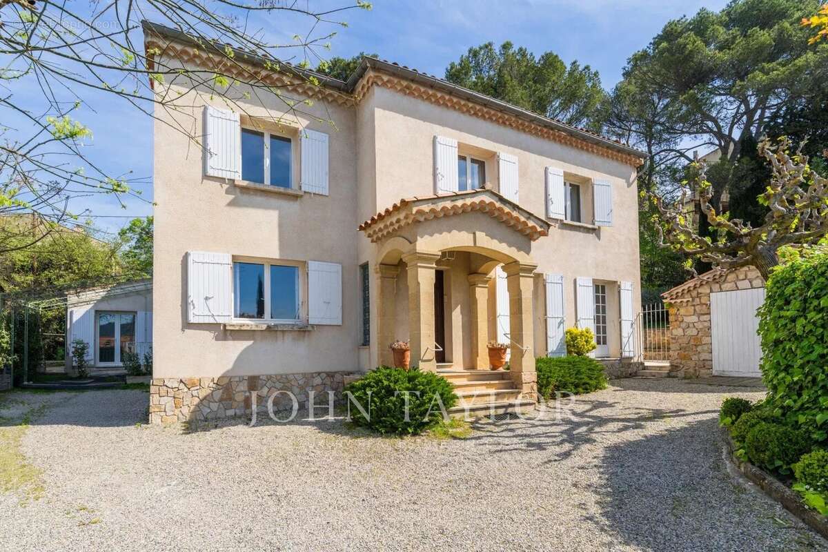 Maison à AIX-EN-PROVENCE