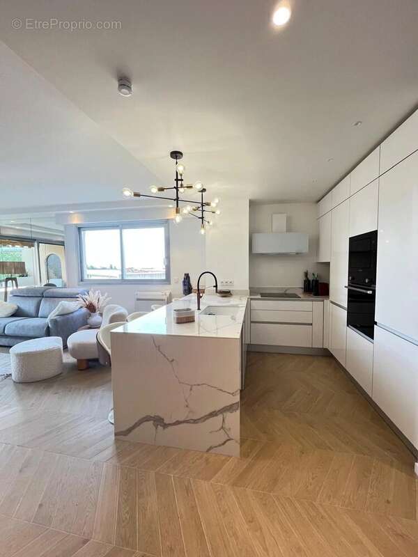 Appartement à LE CANNET