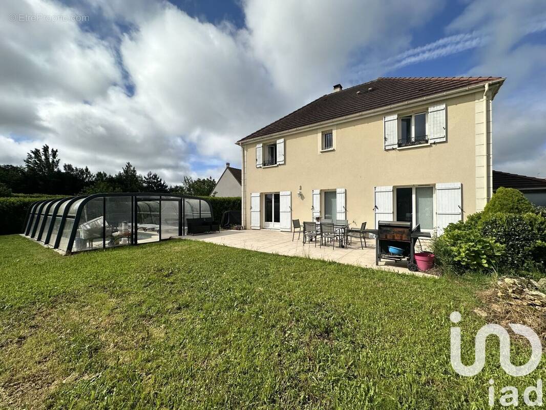 Photo 1 - Maison à SAINT-FARGEAU-PONTHIERRY