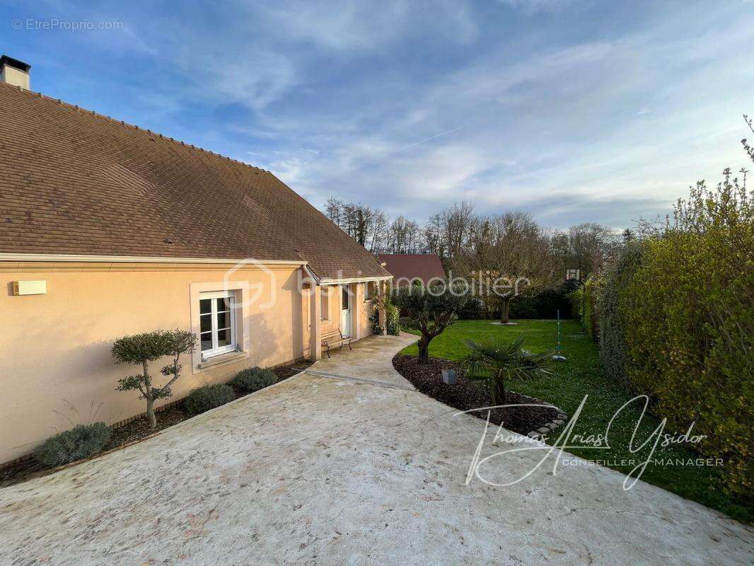 Maison à CHOISY-EN-BRIE