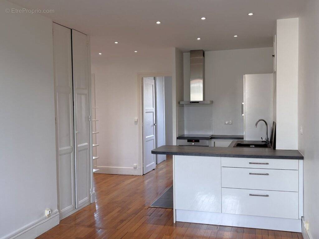 Appartement à LYON-6E