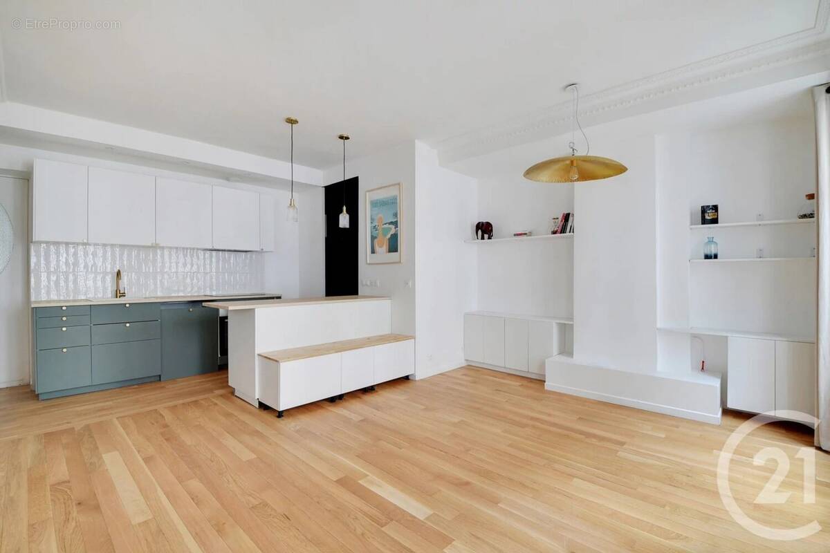 Appartement à PARIS-15E