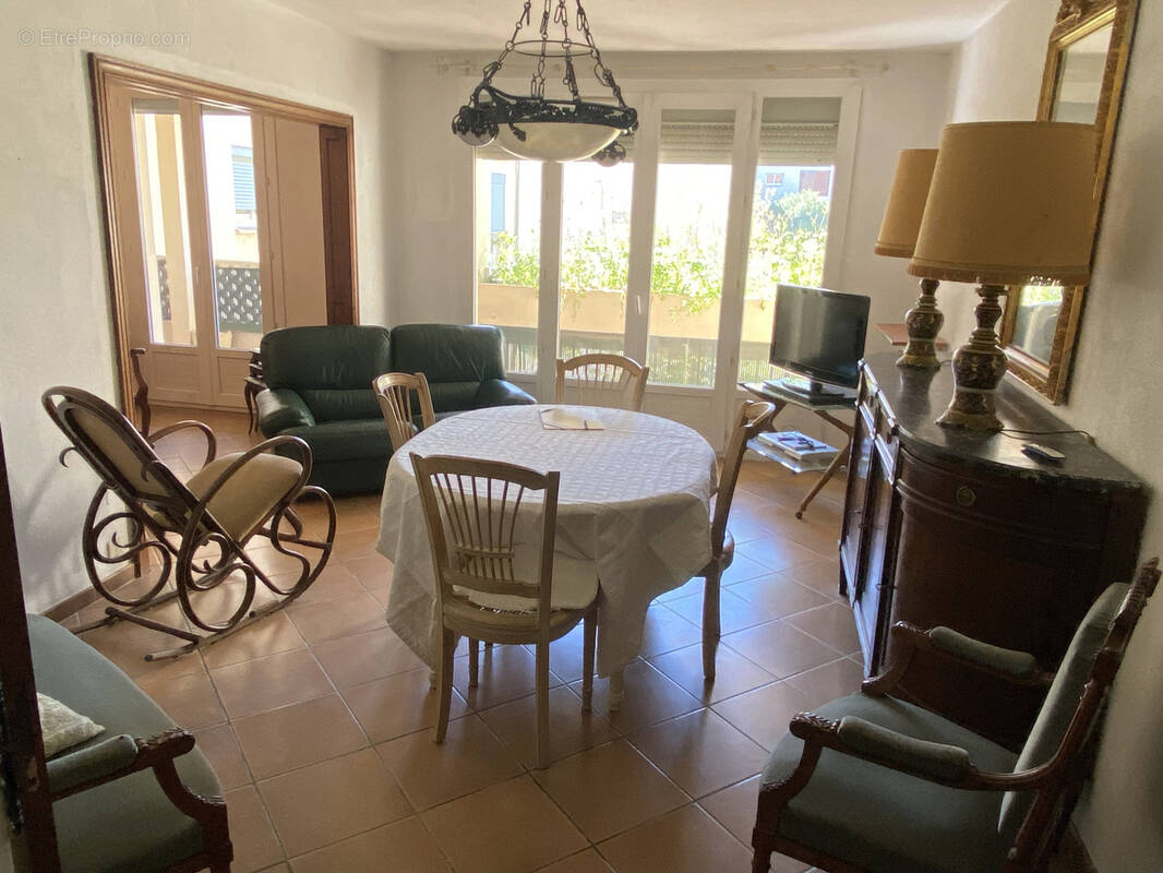 Appartement à COGOLIN