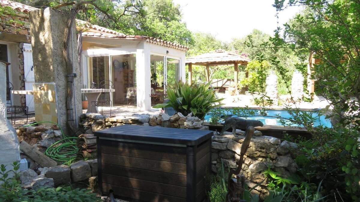   - Maison à FLAYOSC