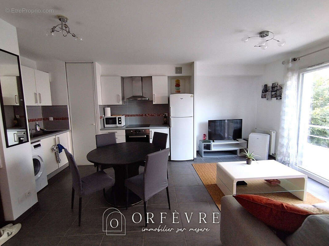 Appartement à CASTELNAU-LE-LEZ