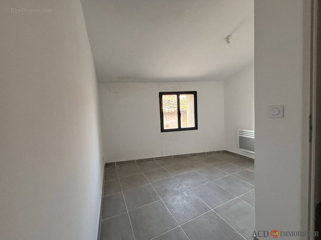 Appartement à VELAUX