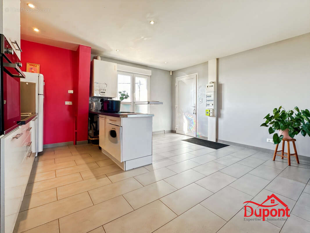 Appartement à RENWEZ