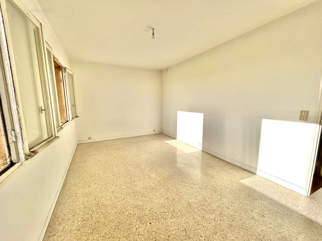 Appartement à PEYMEINADE