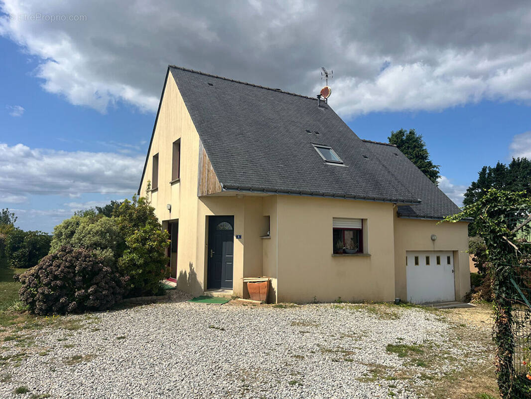 Maison à GUENIN
