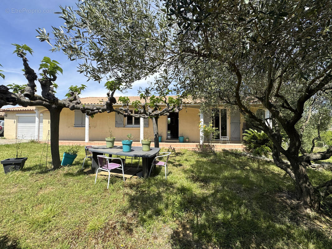 Maison à ESPONDEILHAN