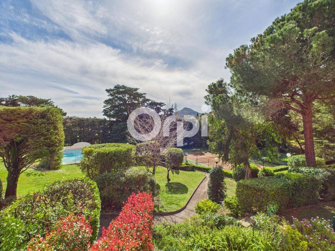 Appartement à MANDELIEU-LA-NAPOULE