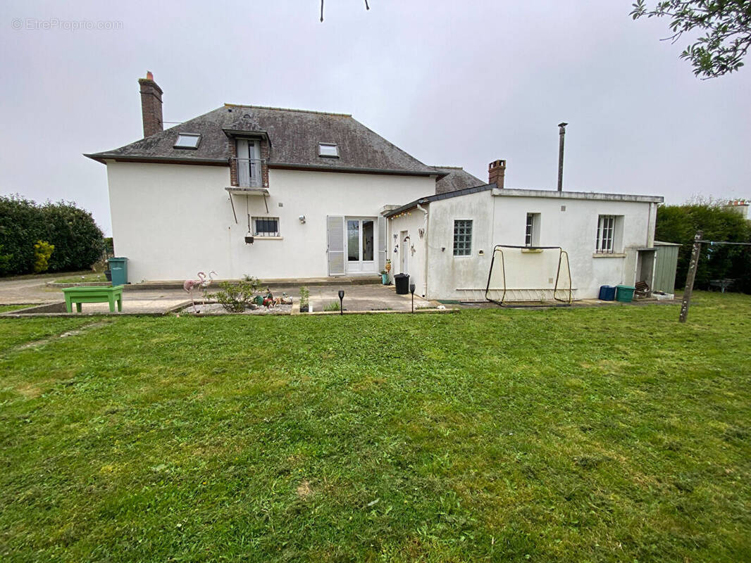 Maison à LA FERTE-BERNARD