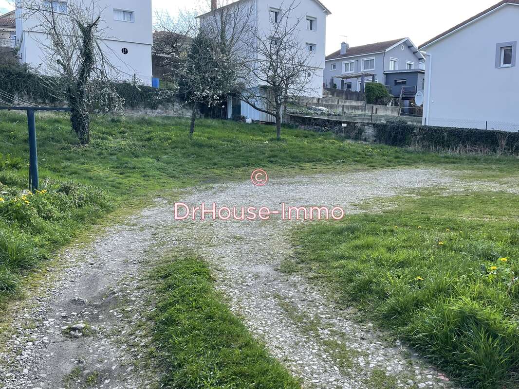 Appartement à UNIEUX