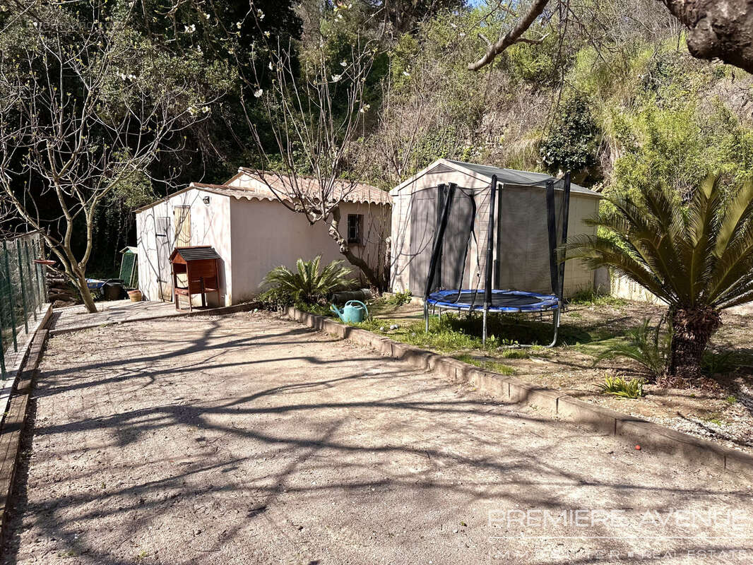 Maison à LA GARDE-FREINET