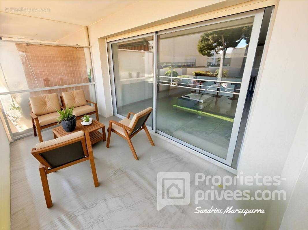 Appartement à SAINT-LAURENT-DU-VAR