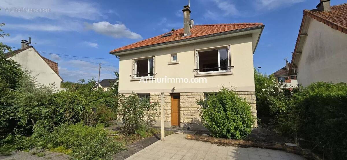 Maison à SUCY-EN-BRIE