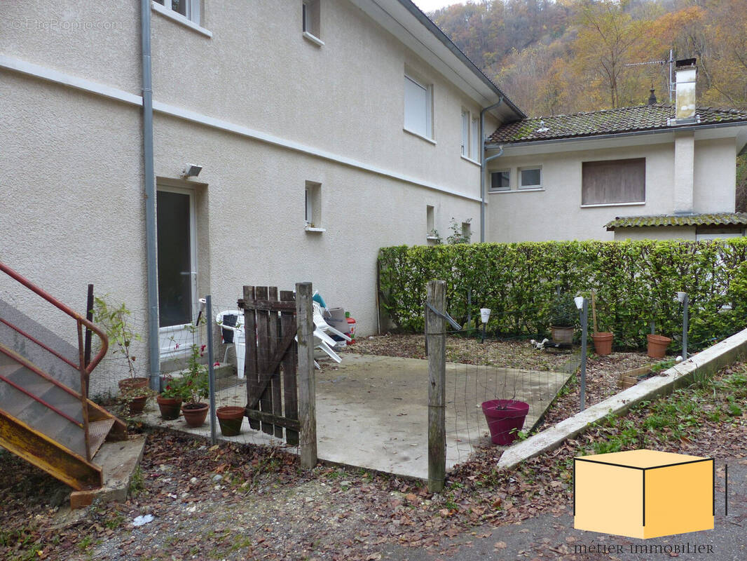 Appartement à VIRIEU-LE-GRAND