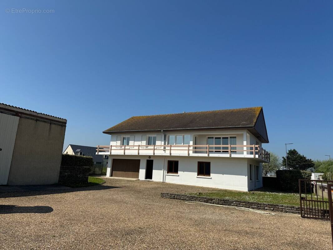 Appartement à ARROMANCHES-LES-BAINS