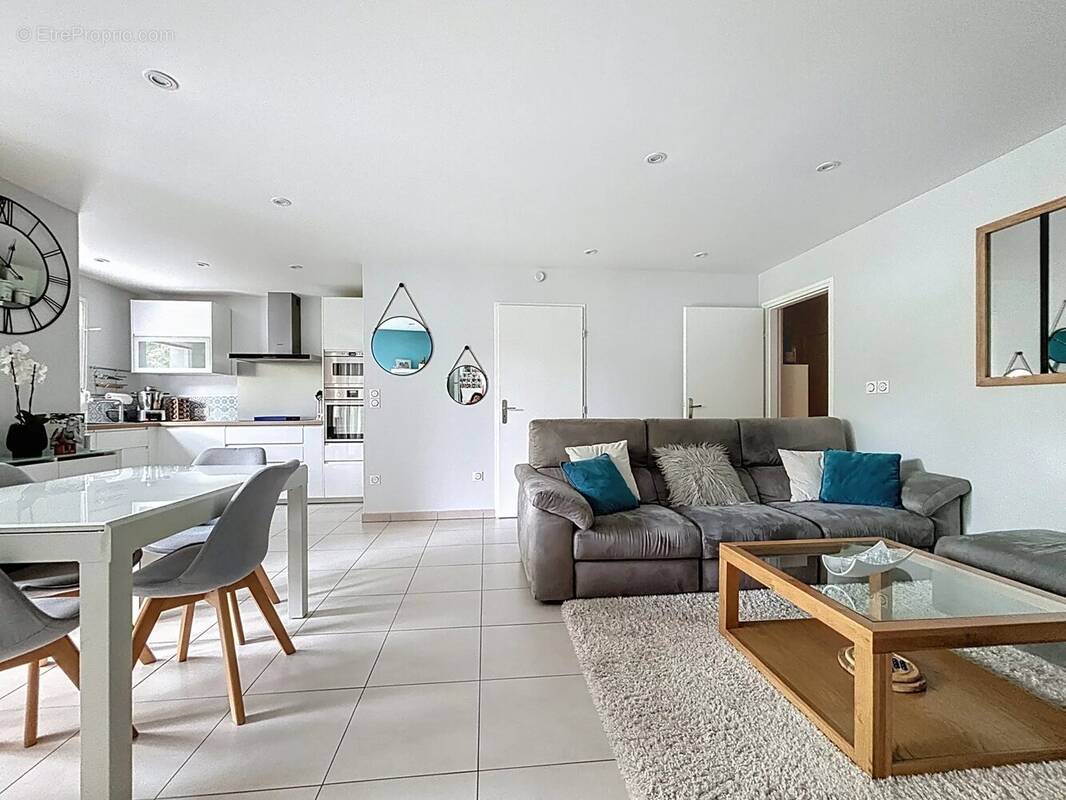 Appartement à ELANCOURT