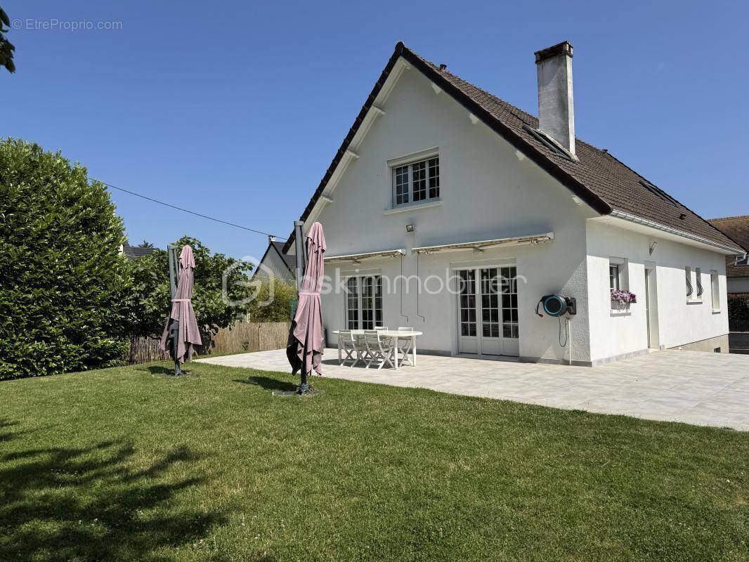 Maison à BALLANCOURT-SUR-ESSONNE