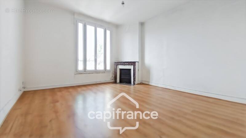 Appartement à MAISONS-ALFORT