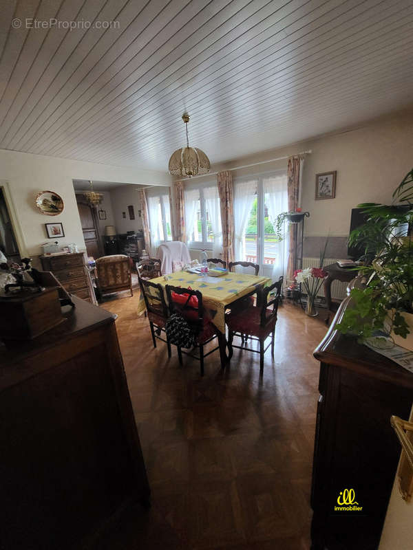 Maison à GIVET
