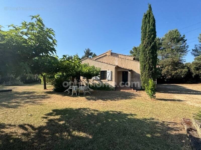 Maison à ORGON