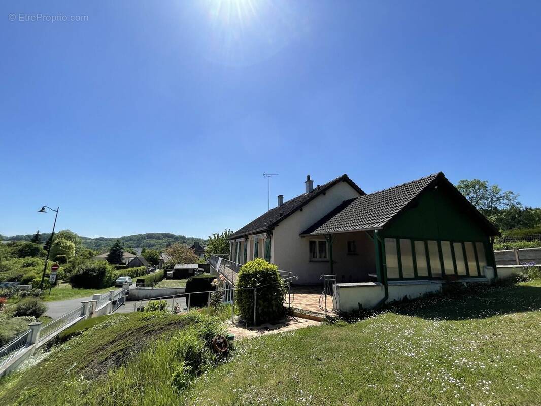 Maison à PONT-D&#039;OUILLY