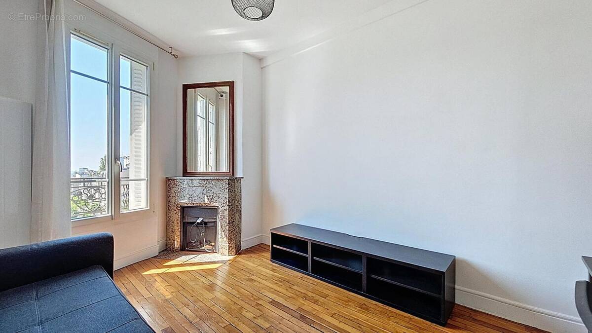 Photo 1 - Appartement à LES LILAS
