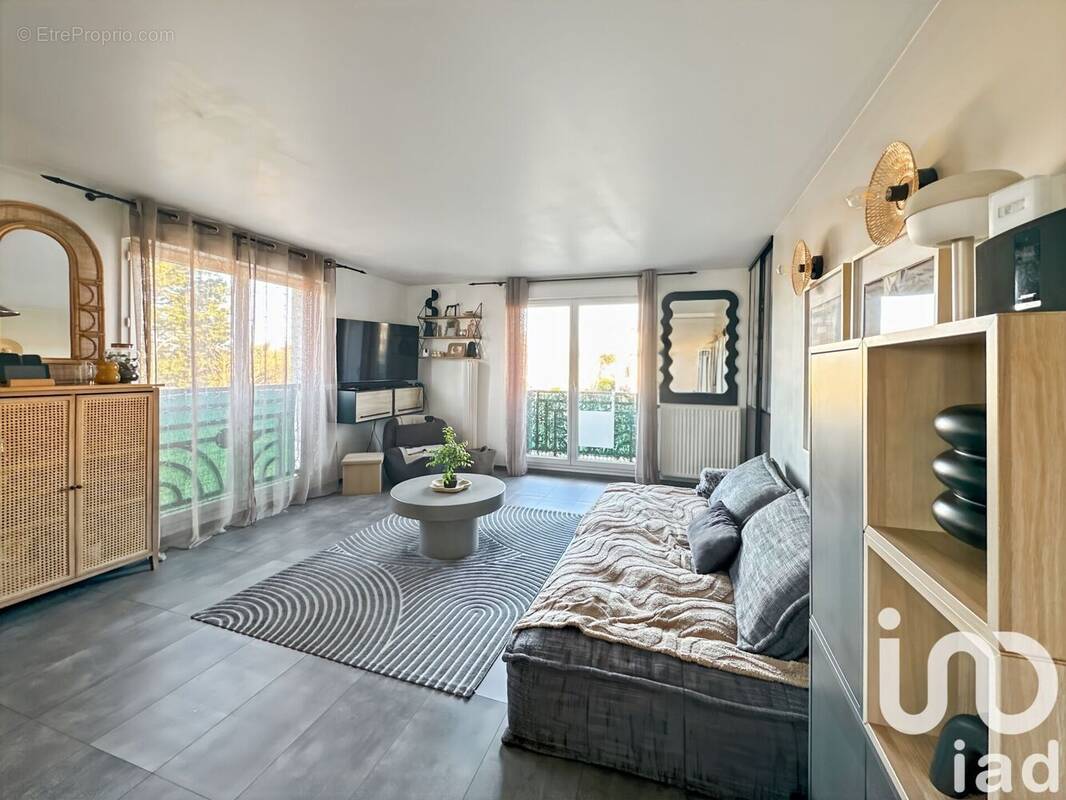 Photo 1 - Appartement à SAINTE-GENEVIEVE-DES-BOIS