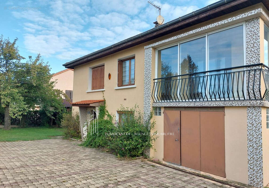 Maison à COMMUNAY