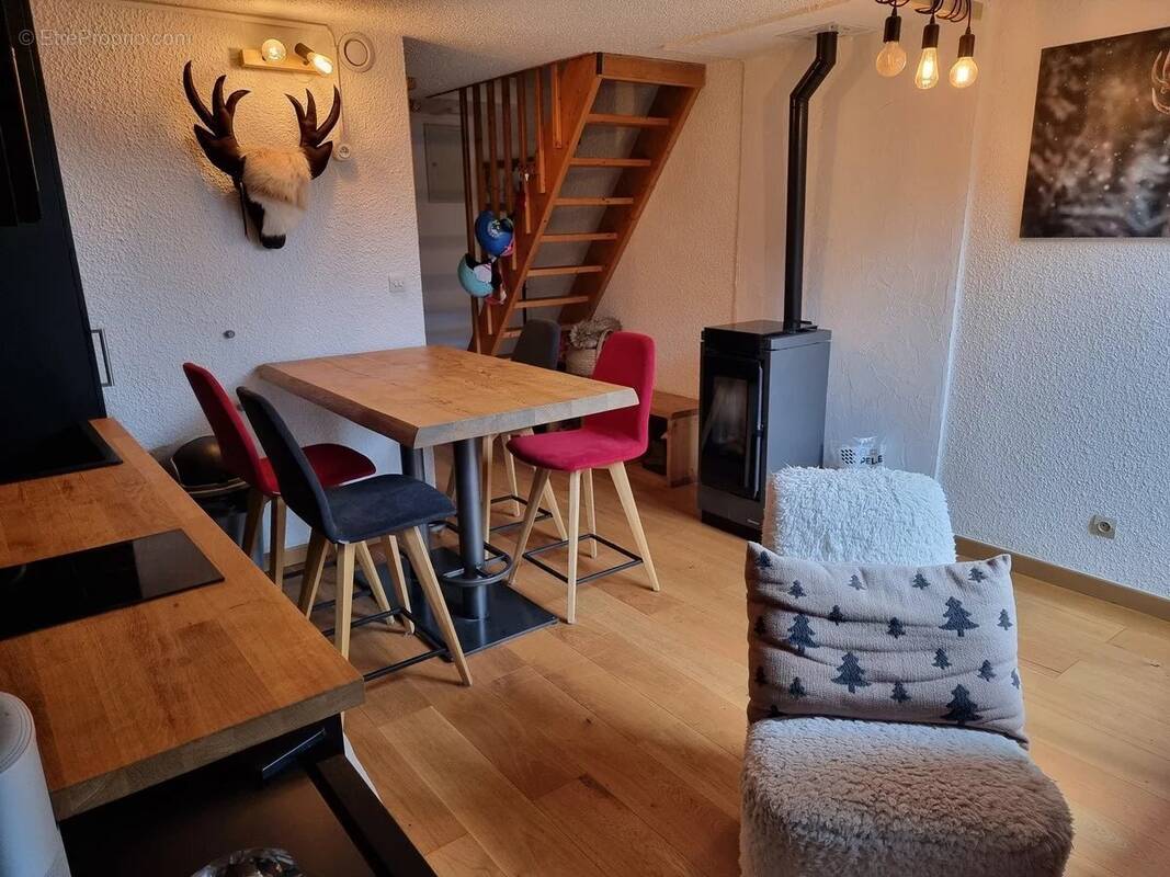 Appartement à LA SALLE-LES-ALPES