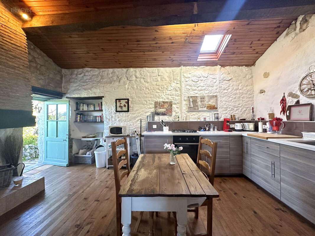 Maison à EYMET
