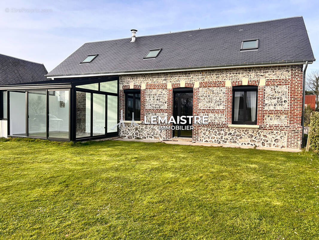 Maison à LES LOGES