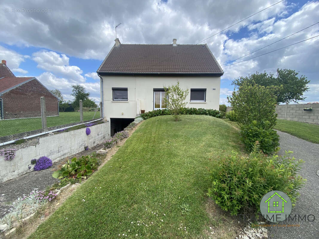 Maison à AMY