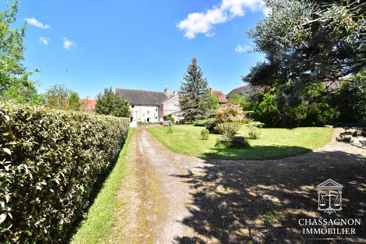Maison à MOULINS