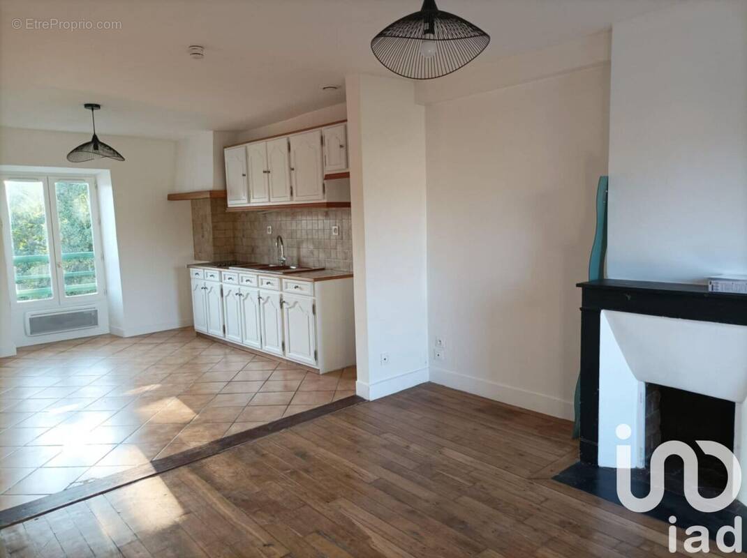 Photo 1 - Appartement à VILLABE