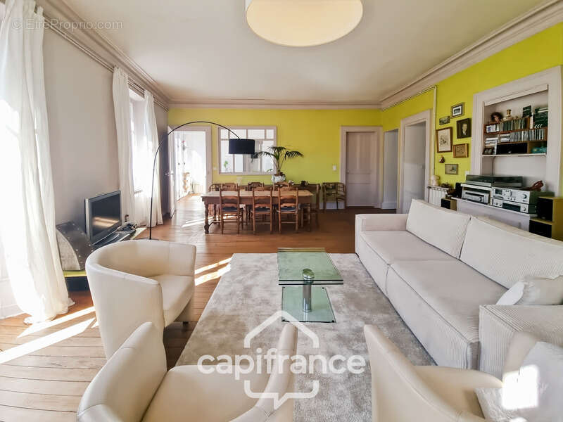 Appartement à AIX-LES-BAINS