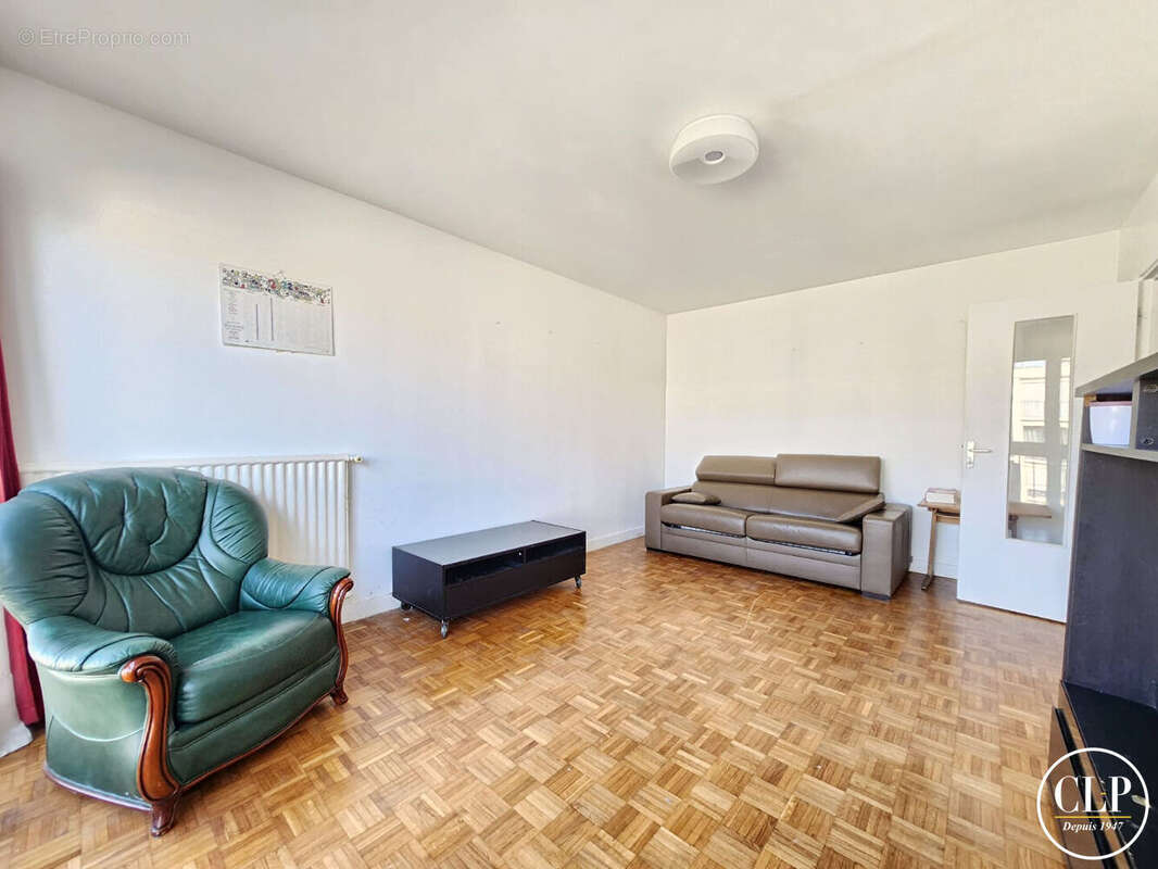 Appartement à FONTENAY-SOUS-BOIS