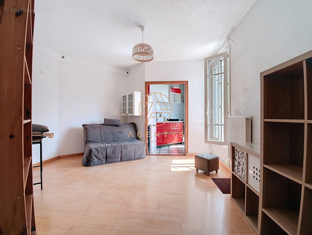 Appartement à SAINT-MAUR-DES-FOSSES