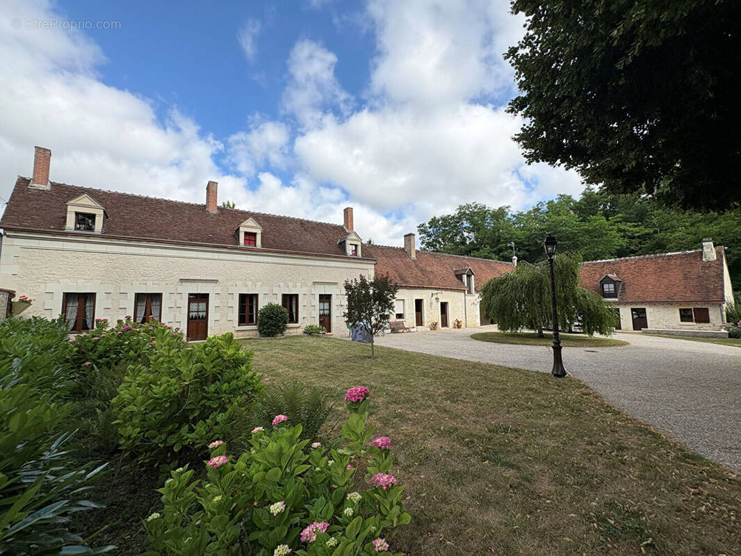 Maison à CONTRES