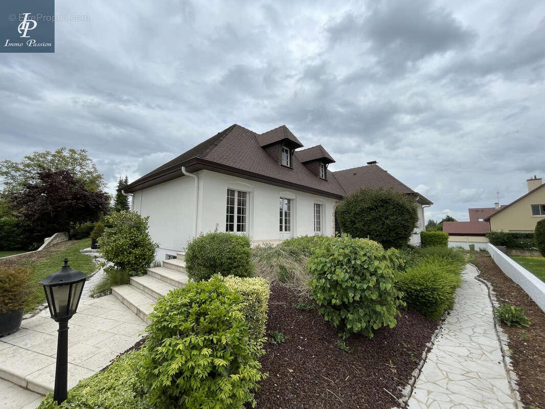 Maison à SAINT-APOLLINAIRE