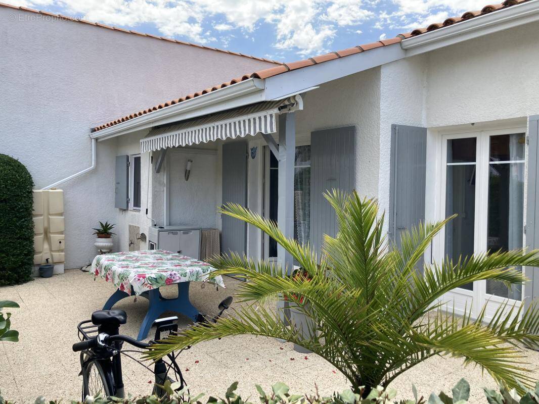 Maison à LES MATHES