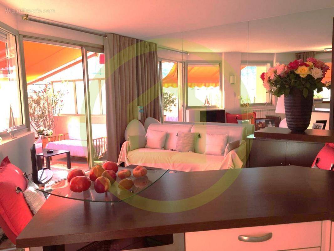 Appartement à TOUET-SUR-VAR